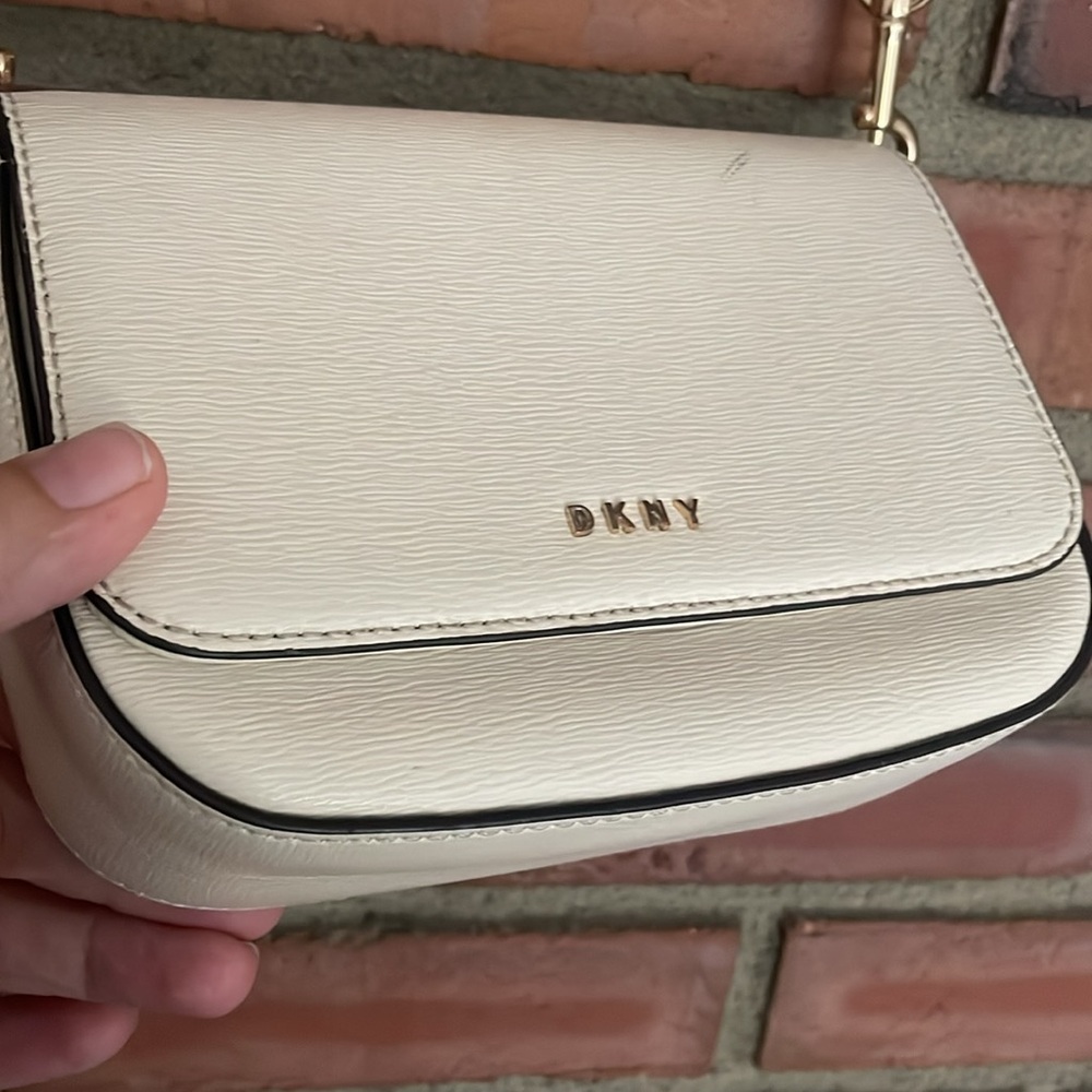 DKNY | Bryant MD Flap Crossbody added my own coach strap white eggshell - Picture 4 of 10